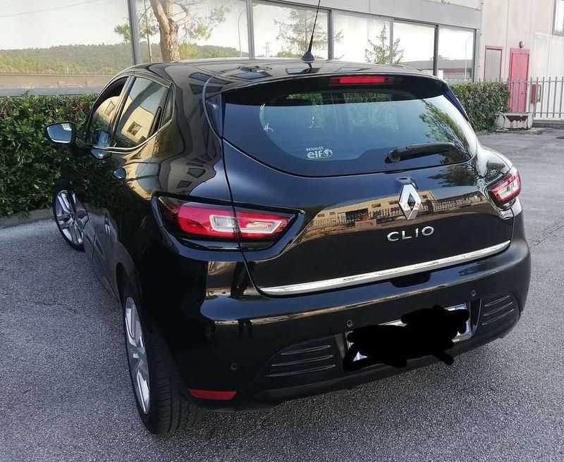 Usata Renault Clio IV 75 CV (55 kW) 2018 Berlina