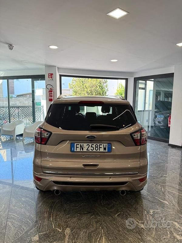Usata Ford Kuga S 180 CV (132 kW) 2018 Giallo SUV