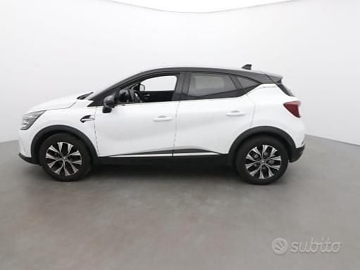 Usata Renault Captur Techno 91 CV (66 kW) 2024 Bianco SUV