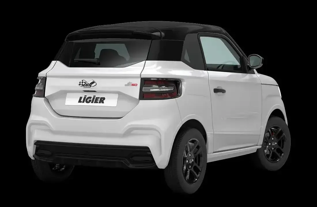 Nuova Ligier JS50 2026 Bianco pastello Utilitaria