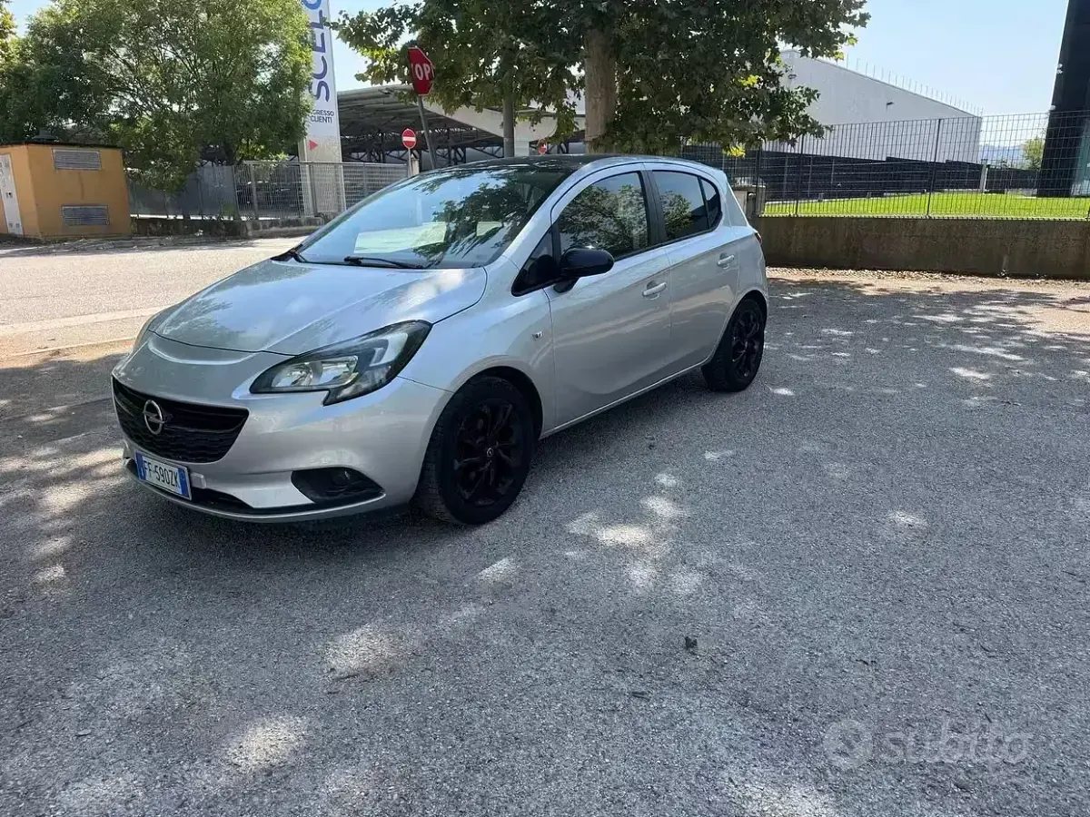 Usata Opel Corsa 69 CV (50 kW) 2016 Grigio Utilitaria