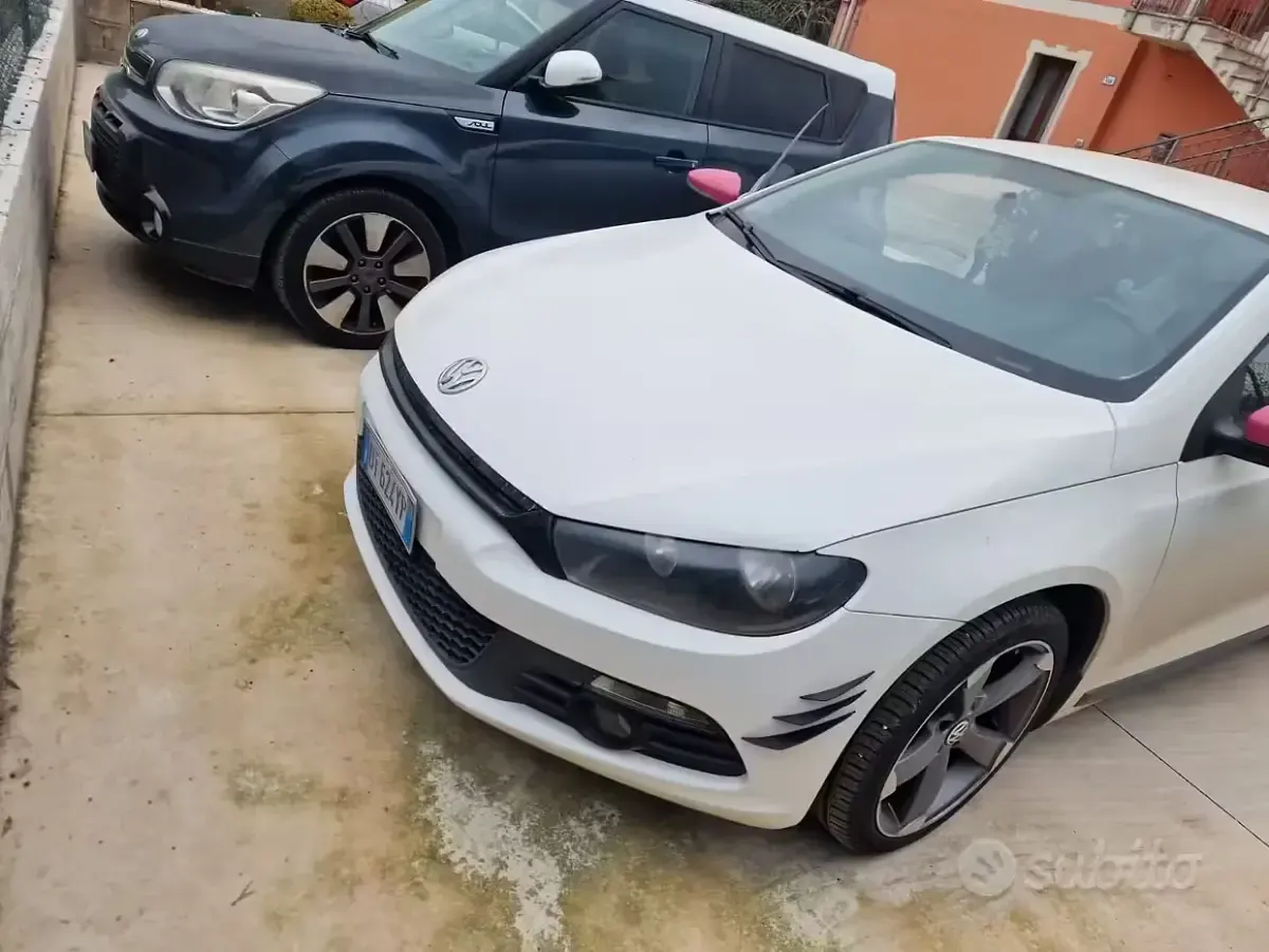 Usado VW Scirocco 122 CV (89 kW) 2009 Blanco Coupe