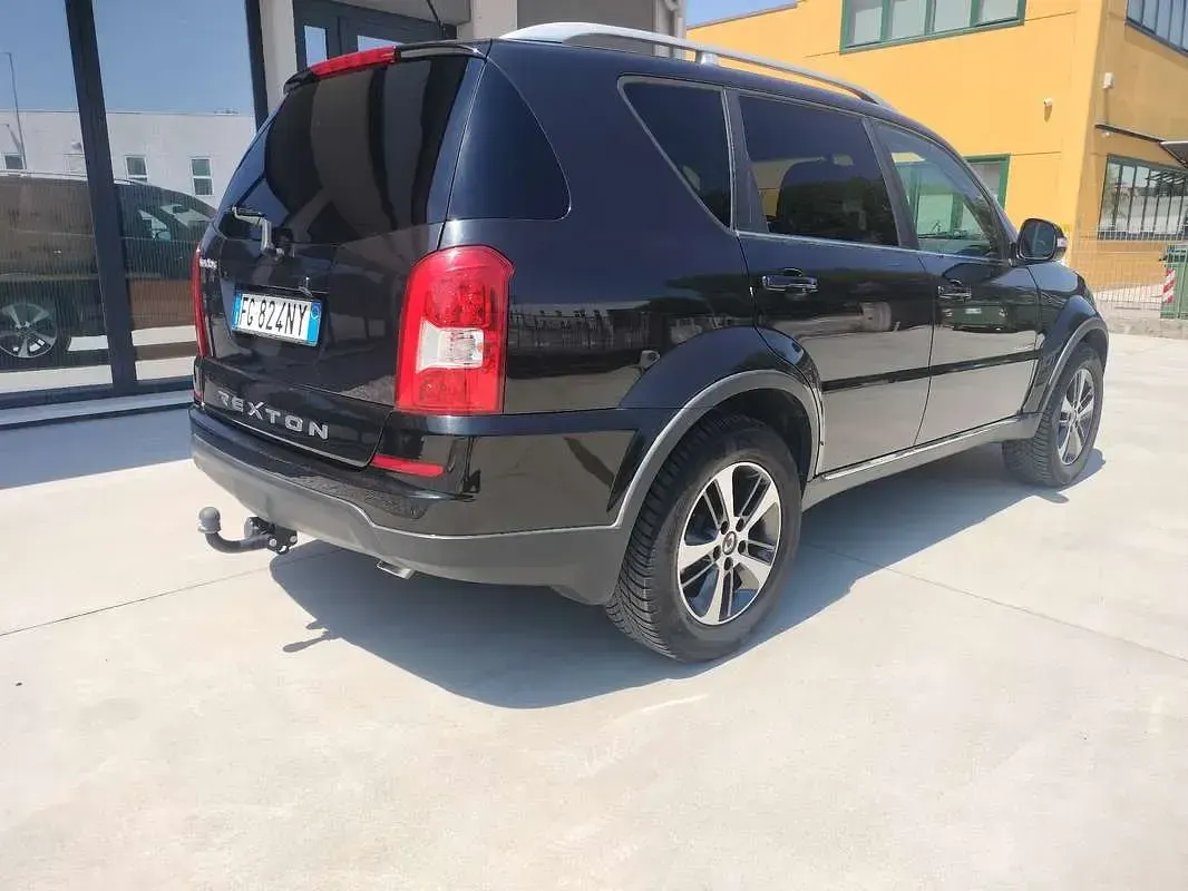 Usata SsangYong Rexton 177 CV (130 kW) 2017 SUV