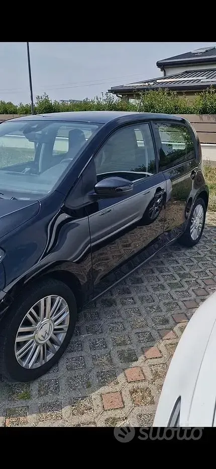 Usata VW up! 68 CV (50 kW) 2021 Marrone Utilitaria