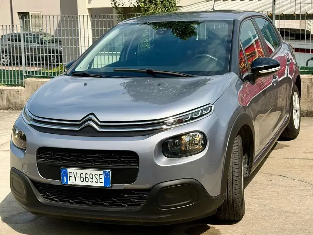 Begagnad Citroën C3 PureTech 110 HK (80 kW) 2019 Grå Halvkombi