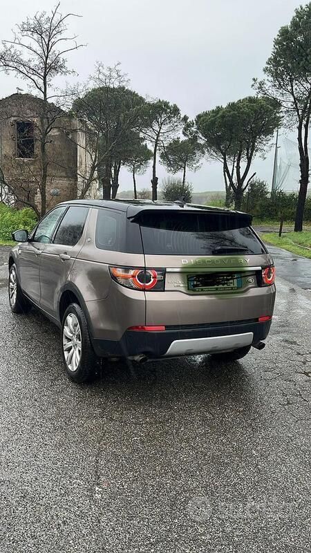Marrone Usata 2015 Land Rover Discovery 4 SUV | 16.000 € (Super prezzo) - Immagine 1/4