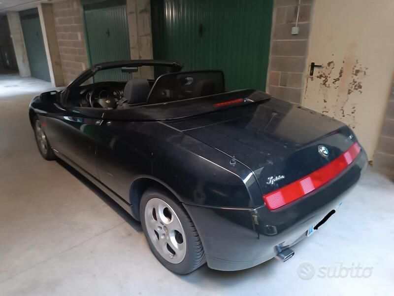 Usata Alfa Romeo GTV 144 CV (105 kW) 1999 Nero Coupé