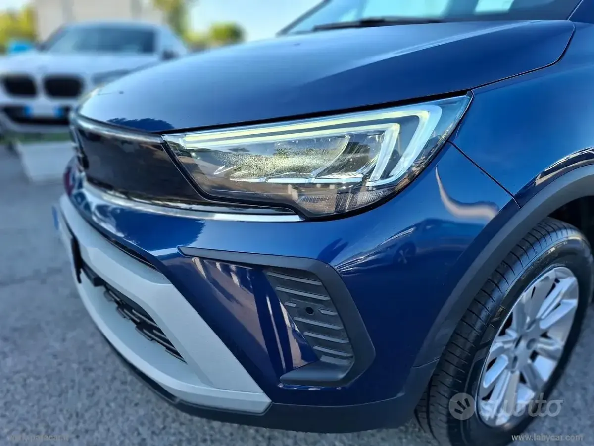 Usata Opel Crossland Edition 110 CV (80 kW) 2021 Bluazzurro SUV