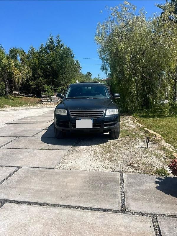 Usata VW Touareg 224 CV (164 kW) 2005 Nero SUV