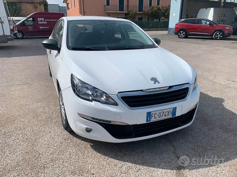Usata Peugeot 308 SW 100 CV (73 kW) 2016 Bianco Station wagon