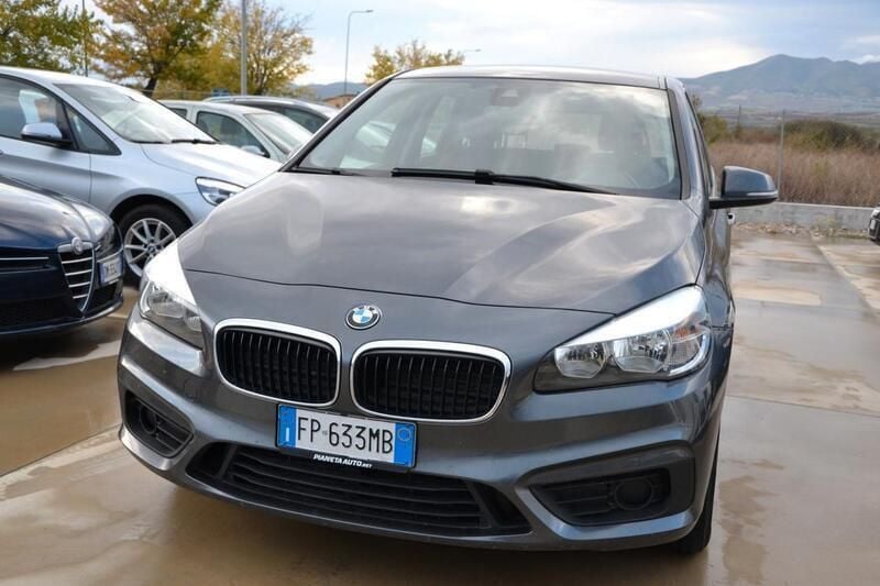 Usata BMW 218 149 CV (109 kW) 2018 Grigio Station wagon