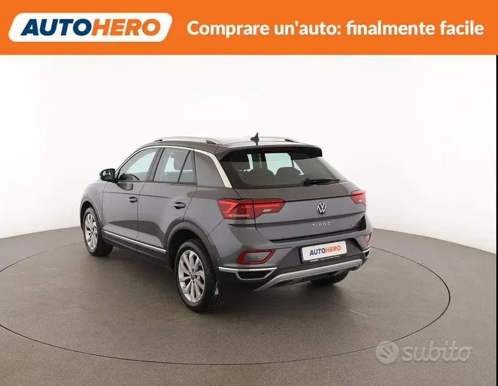Usata VW T-Roc 150 CV (110 kW) 2023 Grigio SUV
