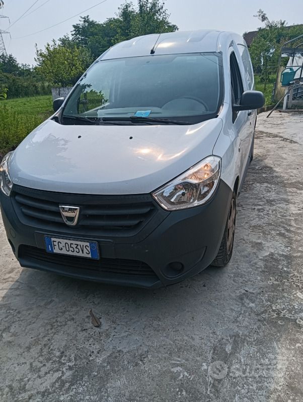 Usata 2017 Dacia Dokker Monovolume | 7500 € (Super prezzo) - Immagine 1/4