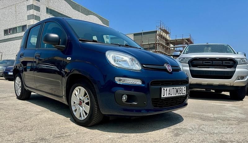 Usata Fiat Panda Pop 69 CV (50 kW) 2017 Blu Berlina