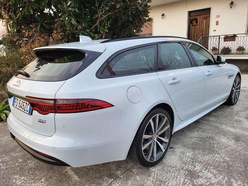 Usata Jaguar XF Sportbrake R-Sport 179 CV (131 kW) 2018 Bianco Station wagon
