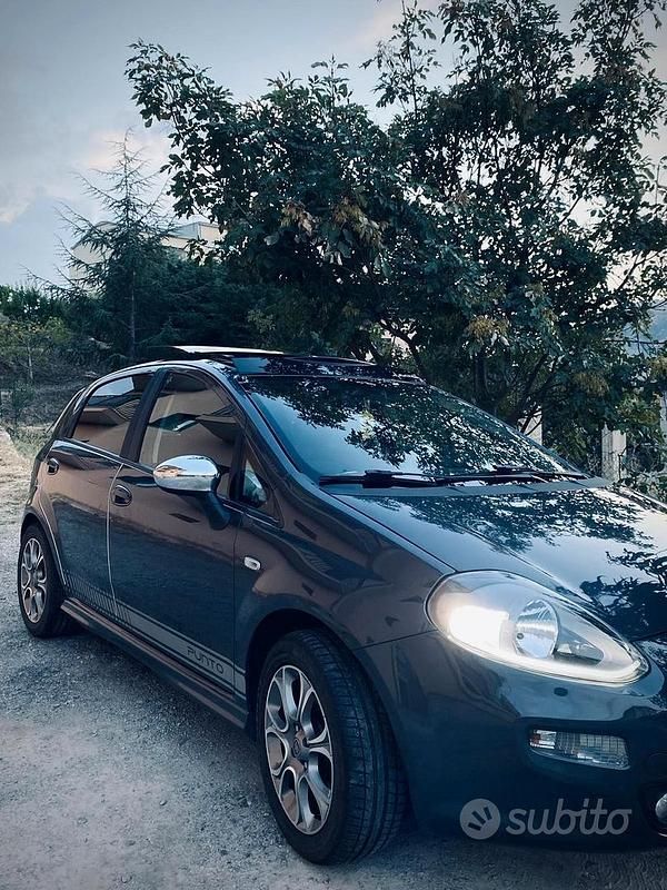 Usata Fiat Punto Sport 85 CV (62 kW) 2012 Berlina