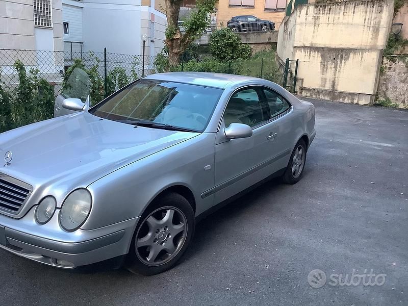 Usata Mercedes CLK320 Elegance 218 CV (160 kW) 1998 Grigio Coupé
