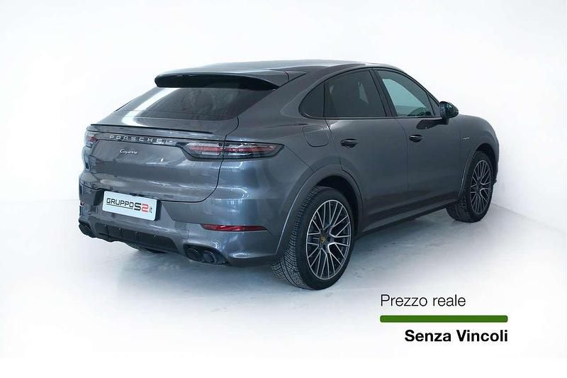 Usata Porsche Cayenne 462 CV (339 kW) 2021 Grigio SUV