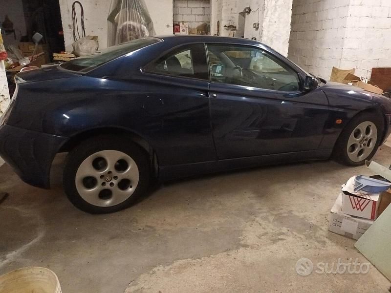 Usata Alfa Romeo GTV 155 CV (114 kW) 1999 Blu Coupé
