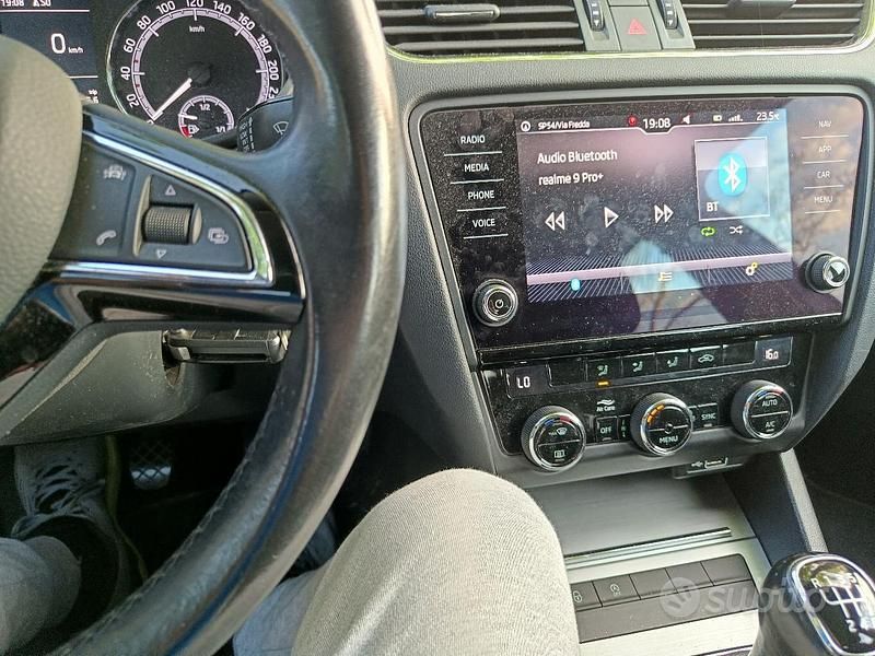 Usata Skoda Octavia 150 CV (110 kW) 2018 Grigio Station wagon