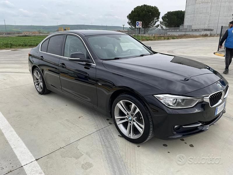 Usata BMW 320 Sport Line 2013 Nero Berlina