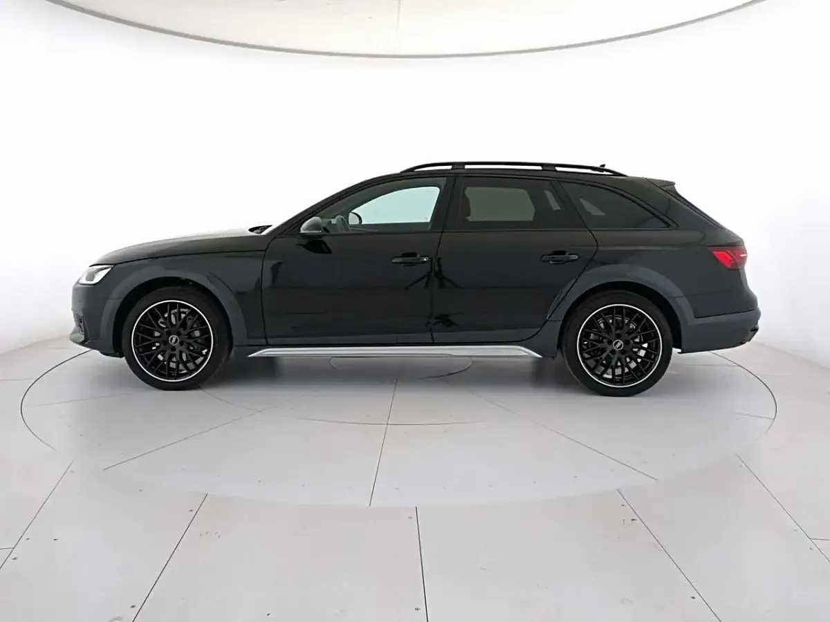 Usata Audi A4 Allroad 204 CV (150 kW) 2024 Nero Station wagon