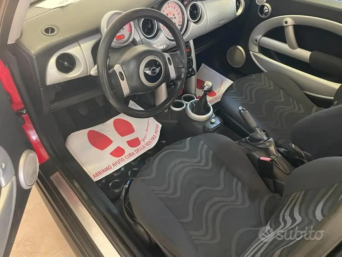 Usata Mini One D 75 CV (55 kW) 2003 Rosso Utilitaria