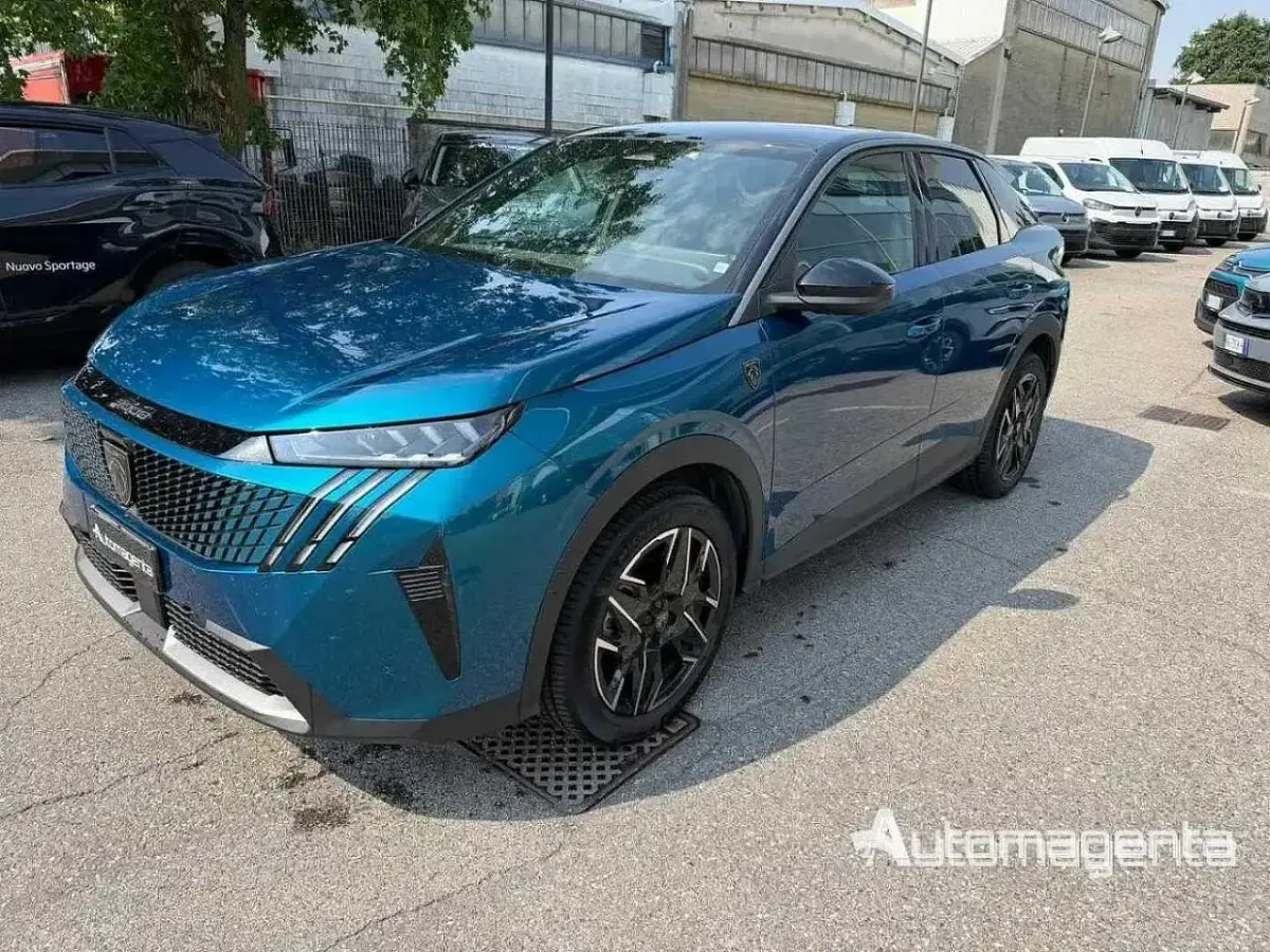 Usata Peugeot 3008 136 CV (100 kW) 2024 Blu SUV