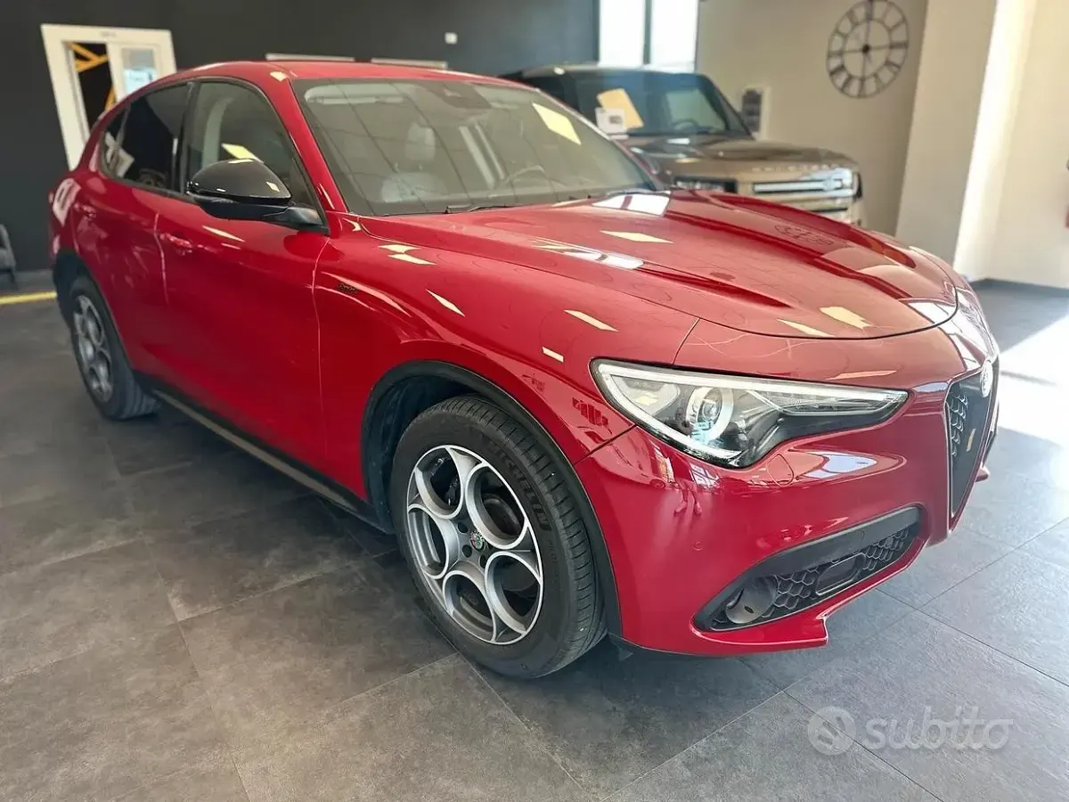 Usata Alfa Romeo Stelvio Sprint 190 CV (139 kW) 2020 Rosso SUV