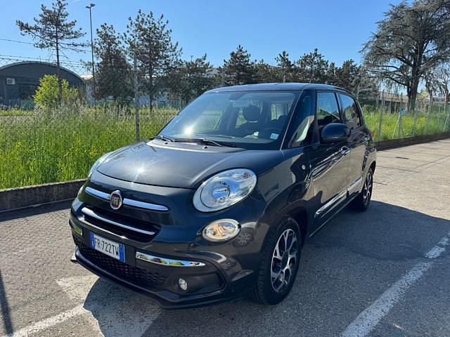 Usata Fiat 500L Cross 95 CV (69 kW) 2018 Grigio metallizzato Monovolume