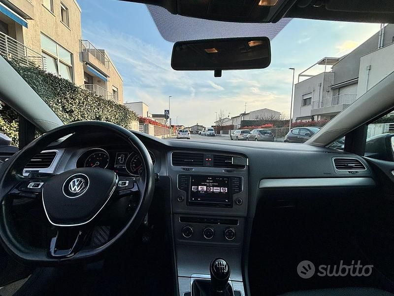 Usata VW Golf VII Comfortline 110 CV (80 kW) 2016 Grigio Berlina