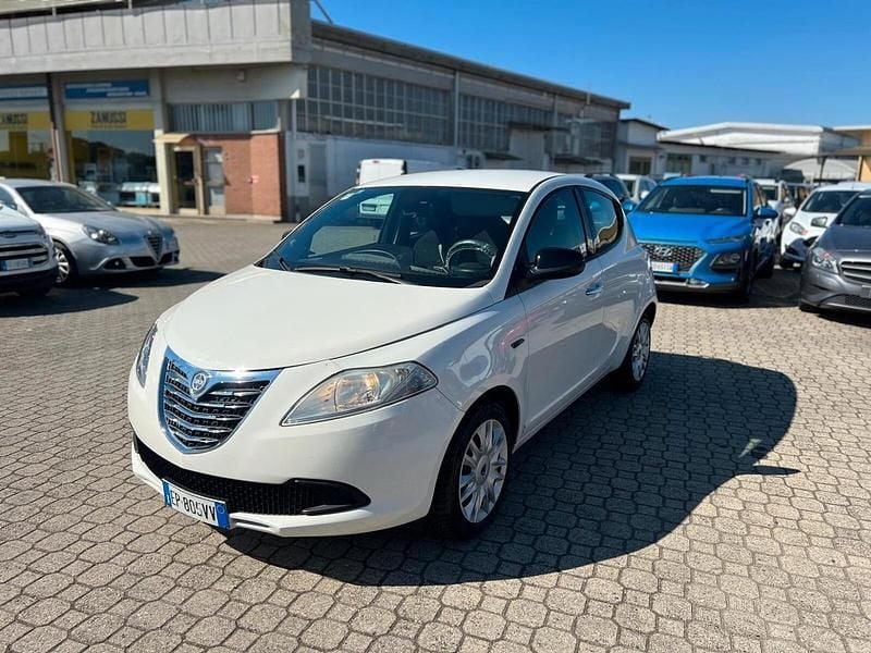 Usata Lancia Ypsilon S 69 CV (50 kW) 2013 Bianco Utilitaria