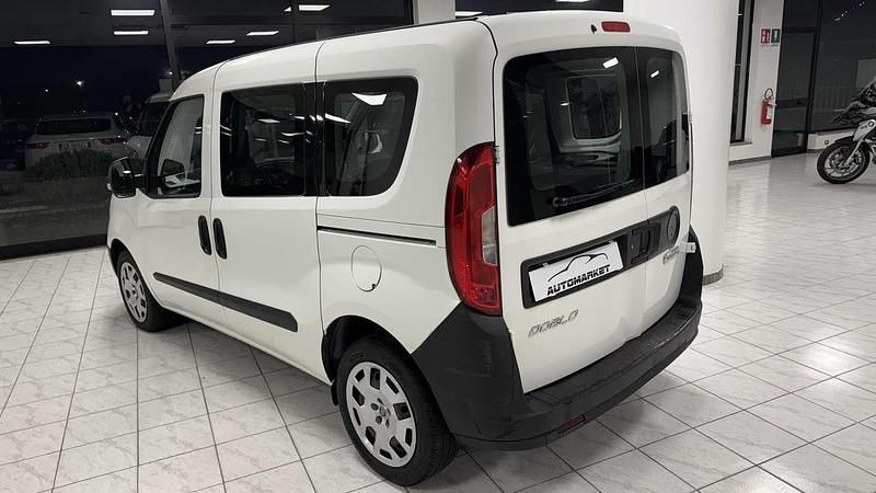 Usata Fiat Doblò Easy 95 CV (69 kW) 2019 Bianco Monovolume