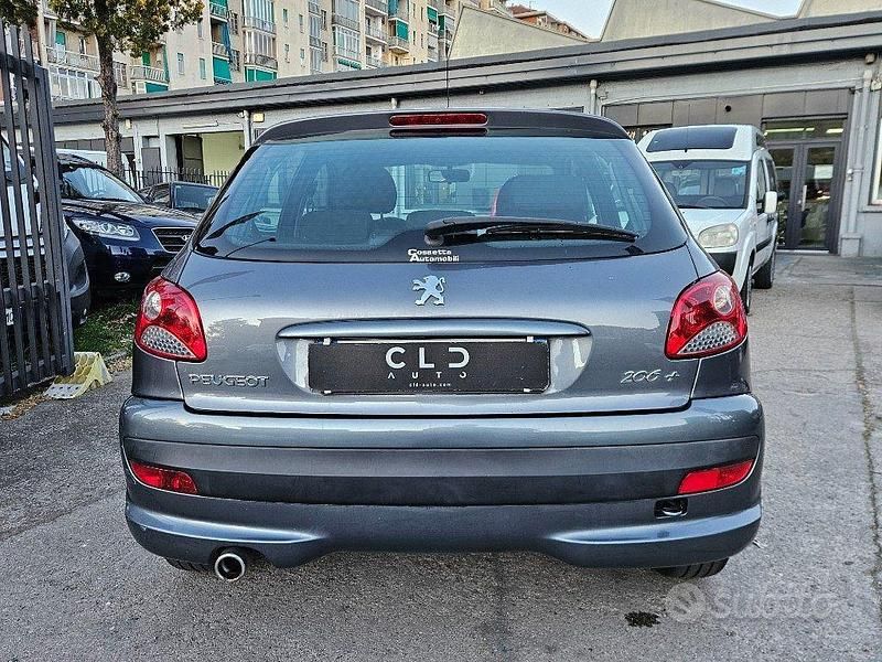 Usata Peugeot 206+ 70 CV (51 kW) 2010 Grigio scuro Utilitaria