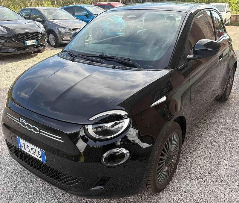 Usata Fiat 500e 86 kW (118 CV) 2024 Nero Berlina