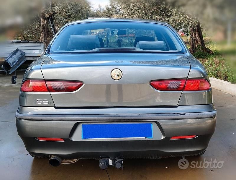 Usata Alfa Romeo 156 Distinctive 140 CV (102 kW) 2000 Grigio Berlina