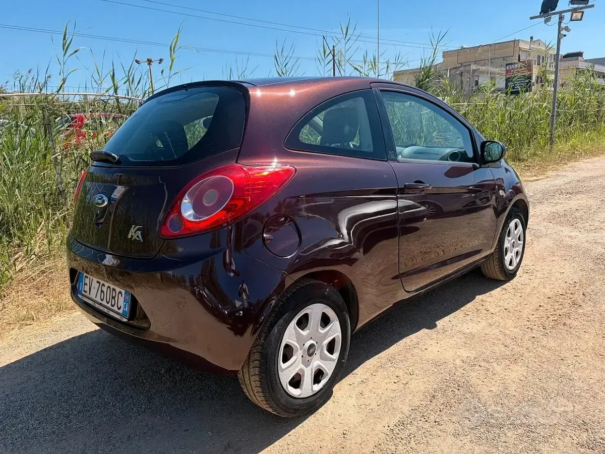 Usata Ford Ka 69 CV (50 kW) 2014 Viola Berlina