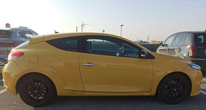 Usata Renault Mégane Coupé R.S. 250 CV (183 kW) 2011 Giallo Coupé