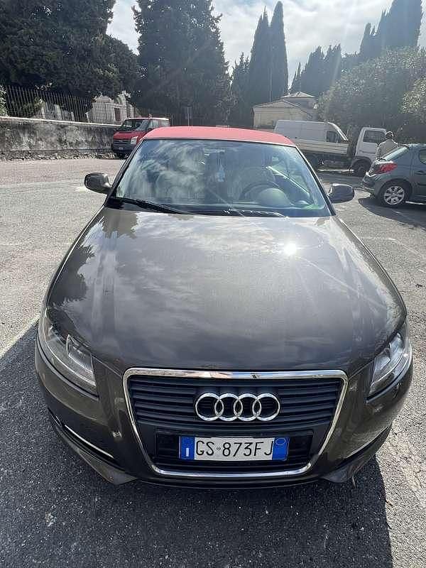 Usata Audi A3 Cabriolet Attraction 140 CV (102 kW) 2012 Grigio Cabrio