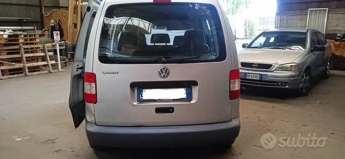 Usata VW Caddy 75 CV (55 kW) 2005 Monovolume
