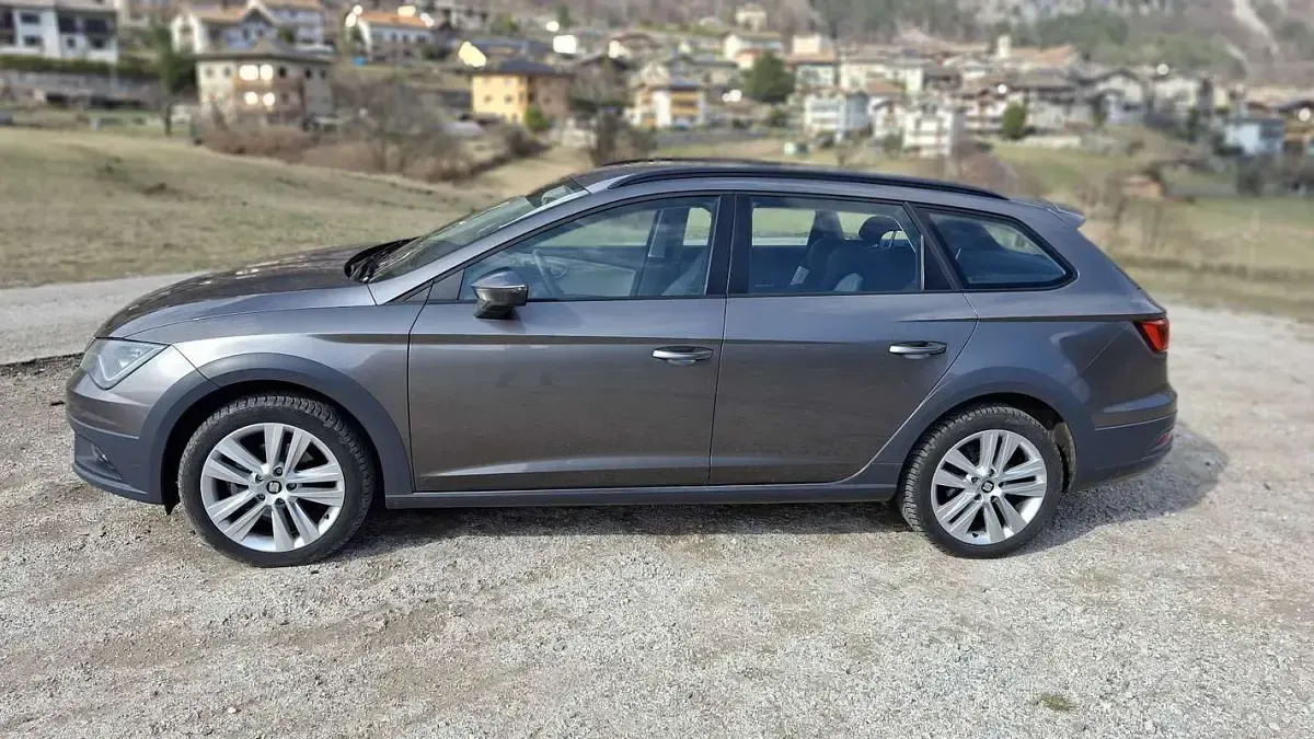 Usata Seat Leon X-Perience 116 CV (85 kW) 2017 Grigio Station wagon