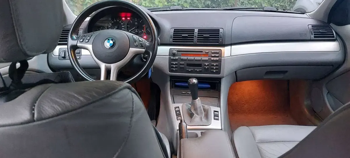 Usata BMW 330 204 CV (150 kW) 2004 Rosso Station wagon