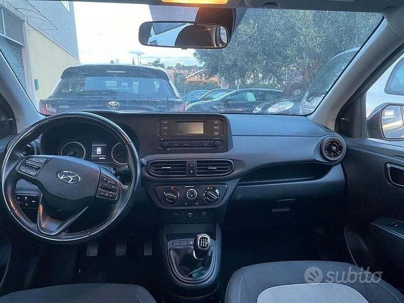 Usata Hyundai i10 Prime 67 CV (49 kW) 2022 Grigio Utilitaria