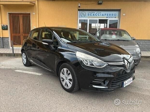 Usata Renault Clio IV Zen 75 CV (55 kW) 2017 Nero Berlina