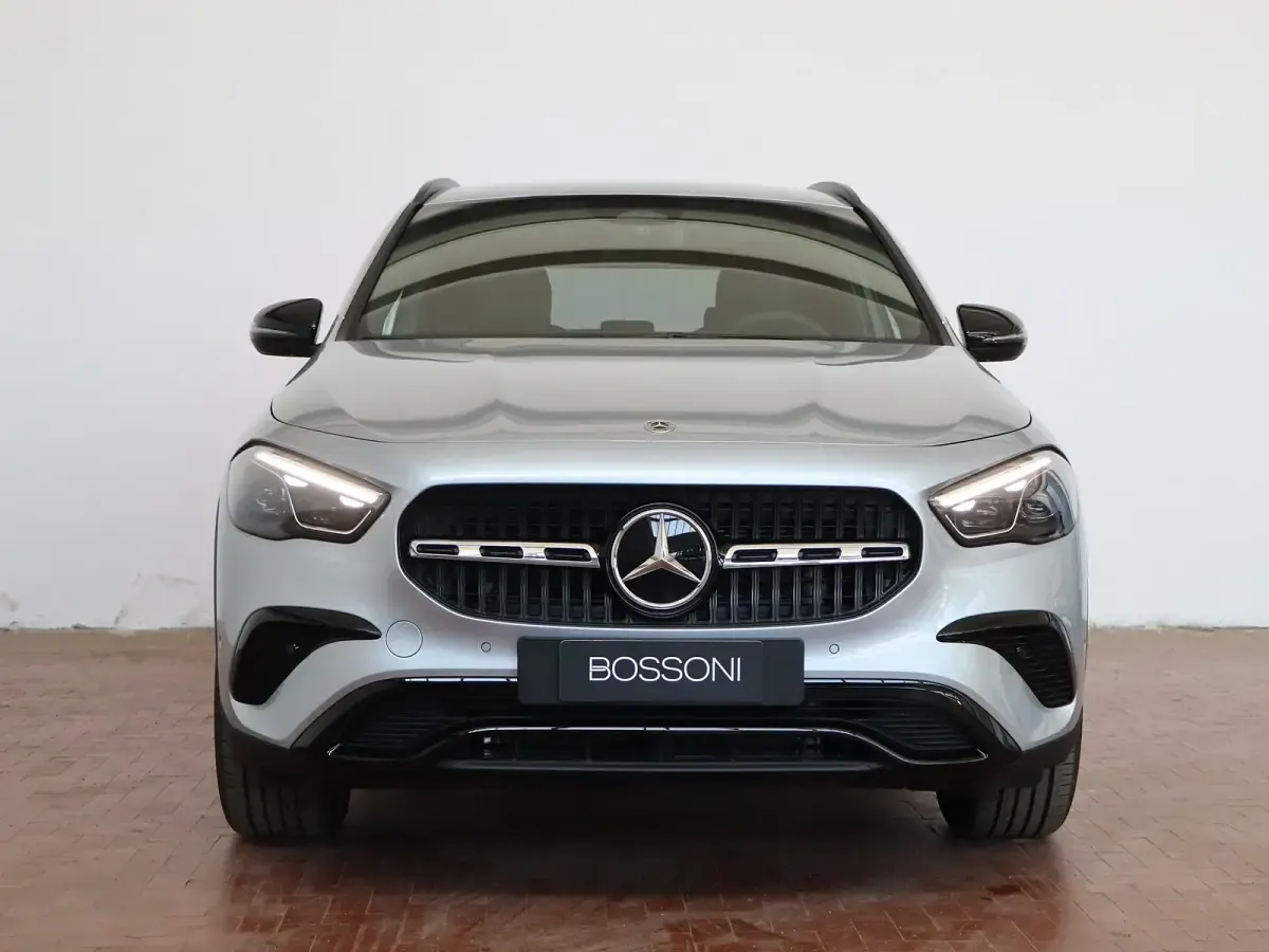 Nuova Mercedes GLA200 Progressive 150 CV (110 kW) 2026 Argento SUV