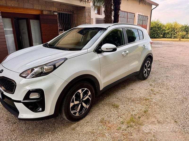 Usata Kia Sportage Vision 136 CV (100 kW) 2020 Bianco SUV