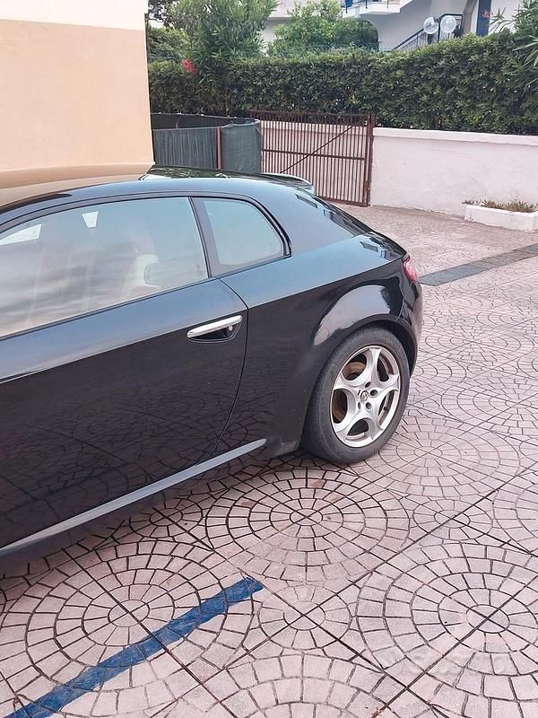Usata Alfa Romeo Brera 200 CV (147 kW) 2006 Nero Coupé