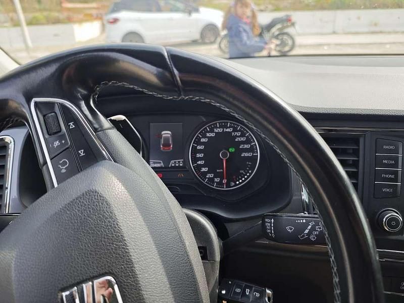Usata Seat Ateca Business 116 CV (85 kW) 2019 Grigio SUV