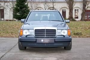 Usata Mercedes E280 197 CV (144 kW) 1993 Grigio Station wagon