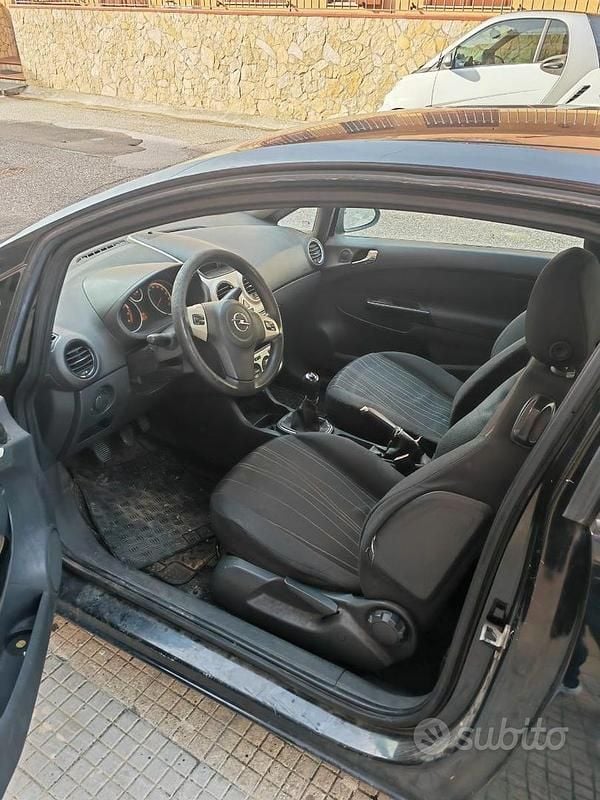 Usata Opel Corsa 80 CV (58 kW) 2008 Nero Utilitaria